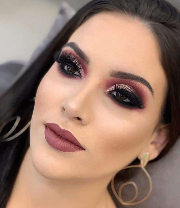 Glow Naturally: Master Subtle Highlights